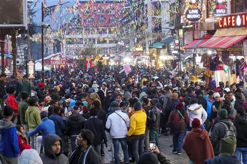 manali in peak tourish season